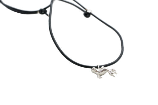 H bijoux seal leather necklace close